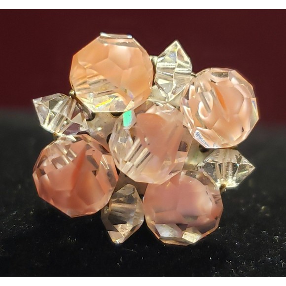 Vintage Unsigned Clip On Earrings, Cluster of Pink and Clear Beads - Picture 8 of 9